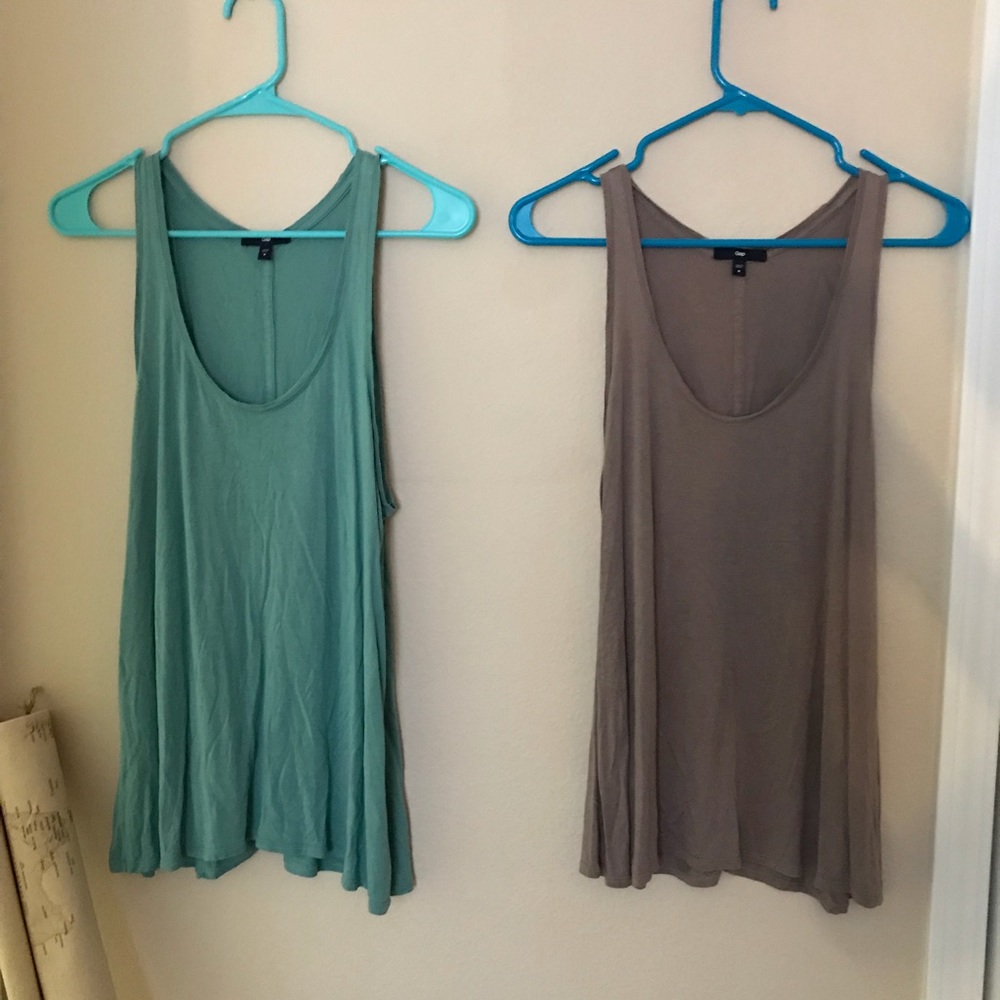 Gap tank top bundle
